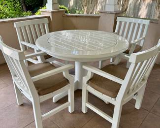 Weatherend  Estate Outdoor Table and Chairs