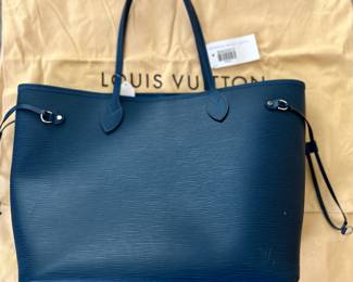 Louis Vuitton Epi Neverfull MM. 