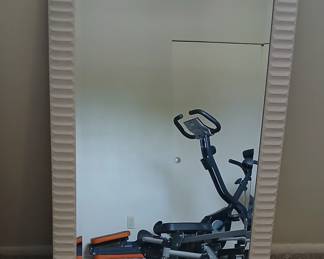 Measures 29.5 in x 41.5 in