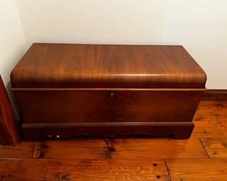 Vintage Roos Cedar Chest. L-46, W-18, H-23