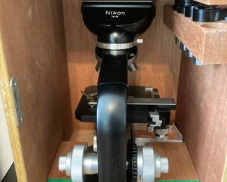 Nikon Model S-Cb Microscope