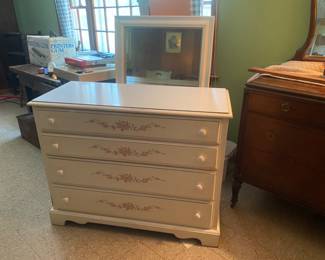 Estate Sales By Olga in Martinsville, NJ