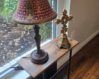 beautiful lamp, cross decor and magazine holder with wood table top