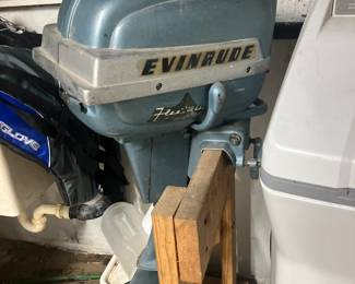 Evinrude Fleetwin Quasonic boat motor