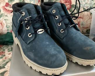 Timberlake blue suede shoes