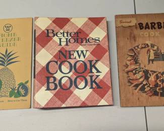 HHC111 - Vintage Cookbooks