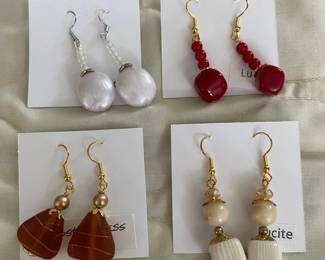 HHC536 - Myrna Lee Chang Frosted Glass & Lucite Beaded Earrings