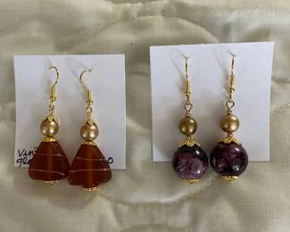 HHC522 - Myrna Lee Chang Natural Stone & Glass Bead Dangles