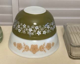 HHC234 Vintage Pyrex, GE Refrigerator Dish & Roly Poly Spaghetti String Cups
