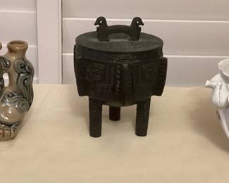 HHC212 Various Chinese Collectibles