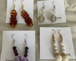 HHC556 - Myrna Lee Chang Coral, Lucite, Amythest, & Bone Beaded Earrings