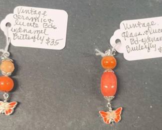 HHC441 Myrna Lee Chang Vintage Lucite + Enamel Butterfly Pendants