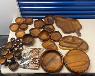 HHC112 Vintage Monkeypod Dinner and Service Ware & More