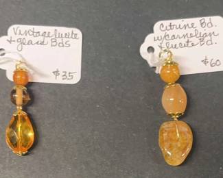 HHC436 Myrna Lee Chang Vintage Lucite + Glass Pendant And Carnelian W/ Lucite Pendant