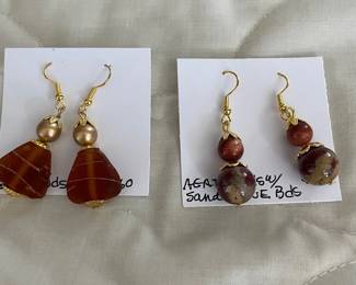 HHC516 - Myrna Lee Chang Agate /Sandstone & Glass Dangles