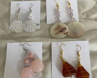 HHC547 - Myrna Lee Chang Glass, Pearl, & Lucite Dangles