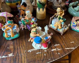 Danbury Mint ‘Garfield’ Collection $9ea (twelve available)
