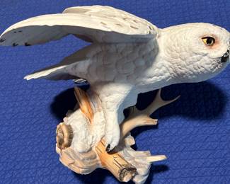Franklin Mint ‘Snowy Owl’ 9”h x 11”x11” $90