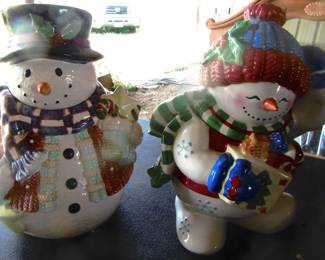 Snowman cookie jars.
