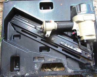 Porter nail gun and case. Gun was checked out and works perfect, located in barn.
