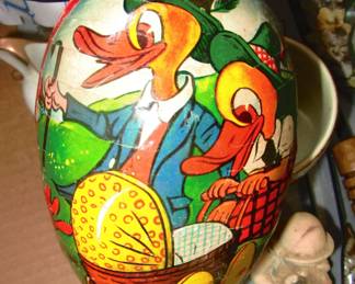 Another view of the egg.