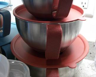 Good House Keeping Mixing Bowls