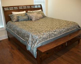 King Size Sleigh Bed w/ storage