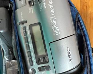 Sony Handycam + case