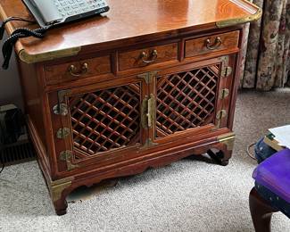 Korean end/side table