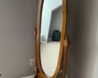 Stand Mirror
