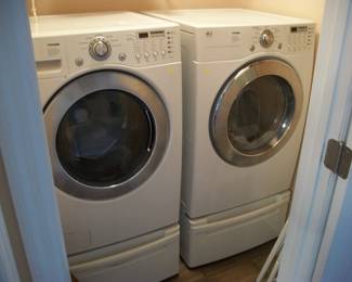 LG Washer and Dryer / Pedestals