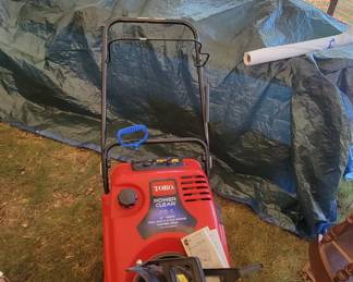 Like New Toro PowerClear Snowblower  5 Months From Now Your Going To Need It And Love It 
