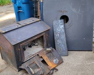 Vintage Stove Priced To Sell 