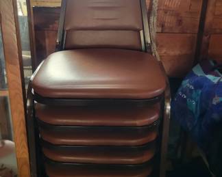 In New Condition Brown Vinyl Comfortable Chairs These Will Be Sold As A Set 