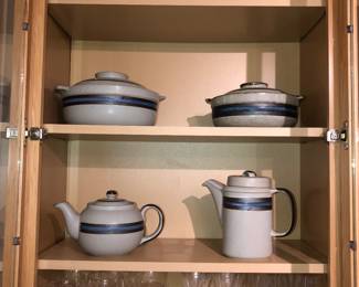 A collection of Otagiri Horizon stoneware dishes etc