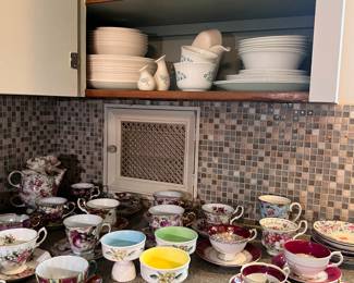 Vintage teacups and vintage dishes