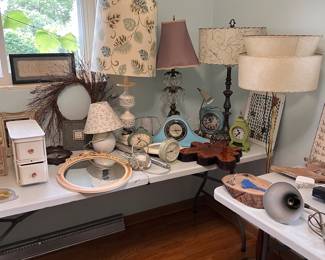 Vintage lamps and clocks