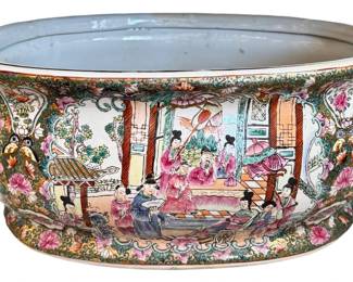 Stunning Famille Rose Footbath