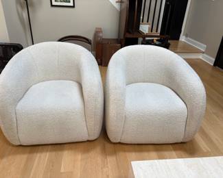 Arhaus swivel club chairs (2)
Purchased in 2022 for $2500/ea. Very good condition, light discoloration.