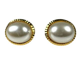 14kt Yellow Gold Oval Pearl Stud Earrings