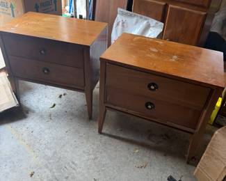 Nigh stand pair