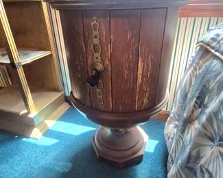 End table