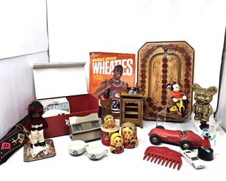 Lot of Vintage Children's Items Including Mickey Mouse, View Finder & Russian Nesting Dolls