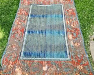Lot #21 - 5 x 7 Area Rug - Machine Made with Synthetic Materials
