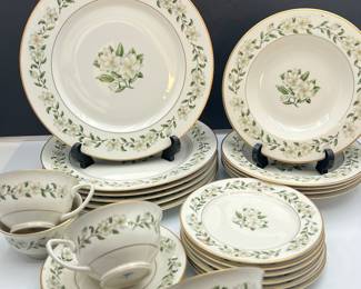 Tru-Tone Princess China Set - "Bridal Wreath” pattern