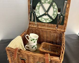 Picnic basket