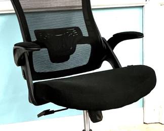 Ergonomic office chair