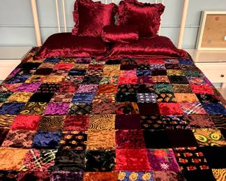Patchwork coverlet spread