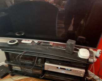 Large Samsung TV (52") Sony DVD/CD/Samsung Blue Ray CD/Panasonic VHS/Sony AAudio/Video/Technic double tape deck...all working...We also have a 54 inch LG Oleo TV