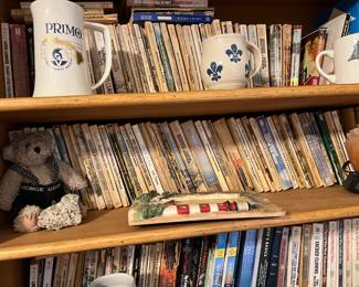 Large collection of Louis l'amour books (majority paperbacks)
